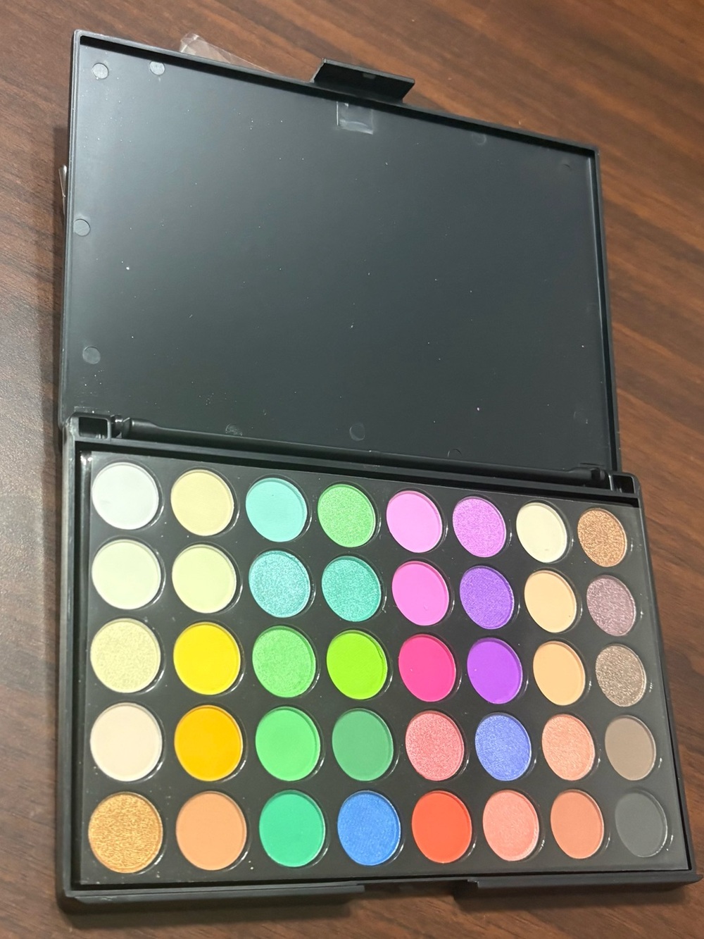 POPFEEL 40 Colors Eyeshadow Palette Rainbow Matte Shimmer Makeup Pigmented NEW
